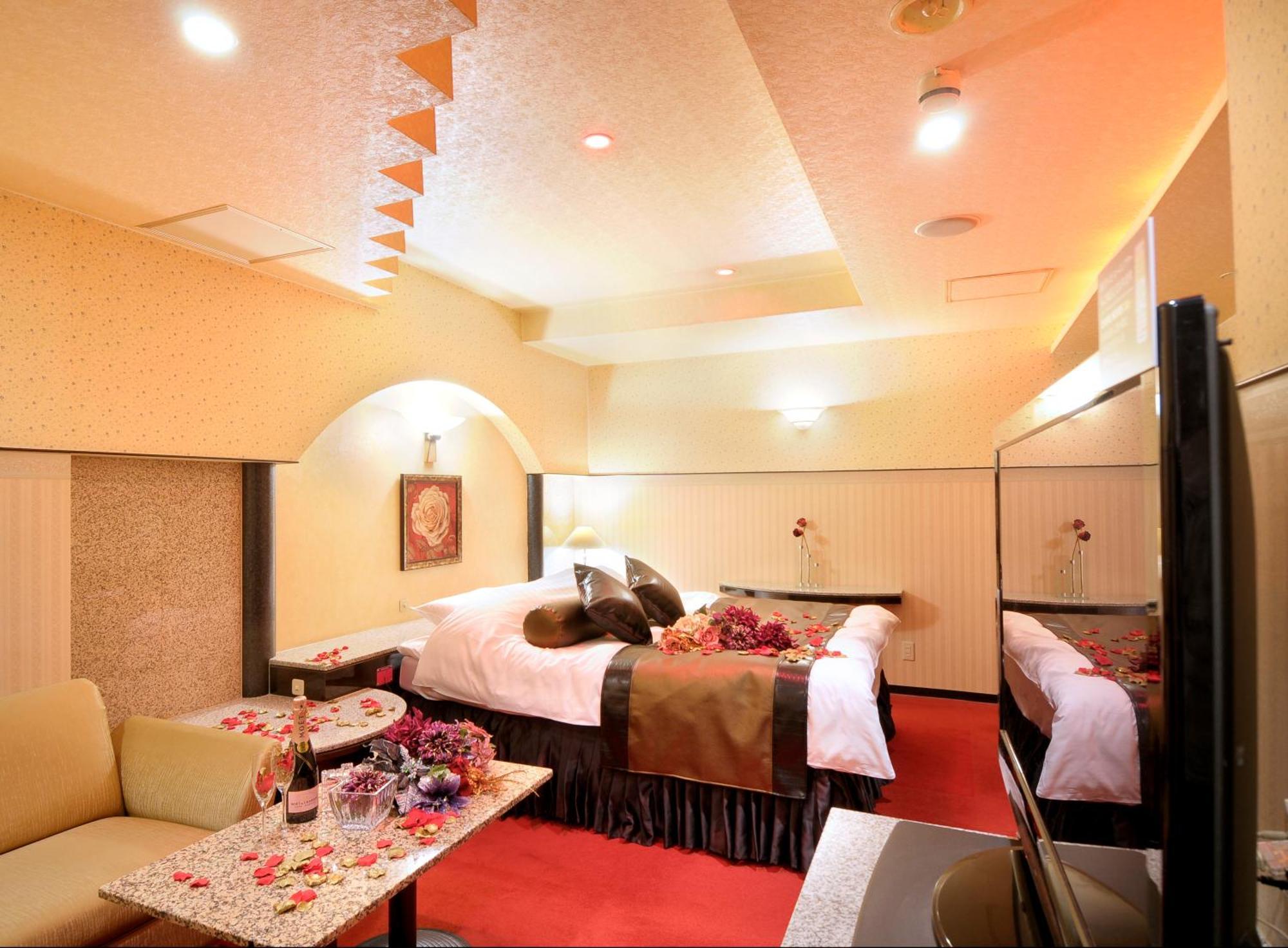 Hotel Love Ikutama -Adult Only Osaka Exterior photo