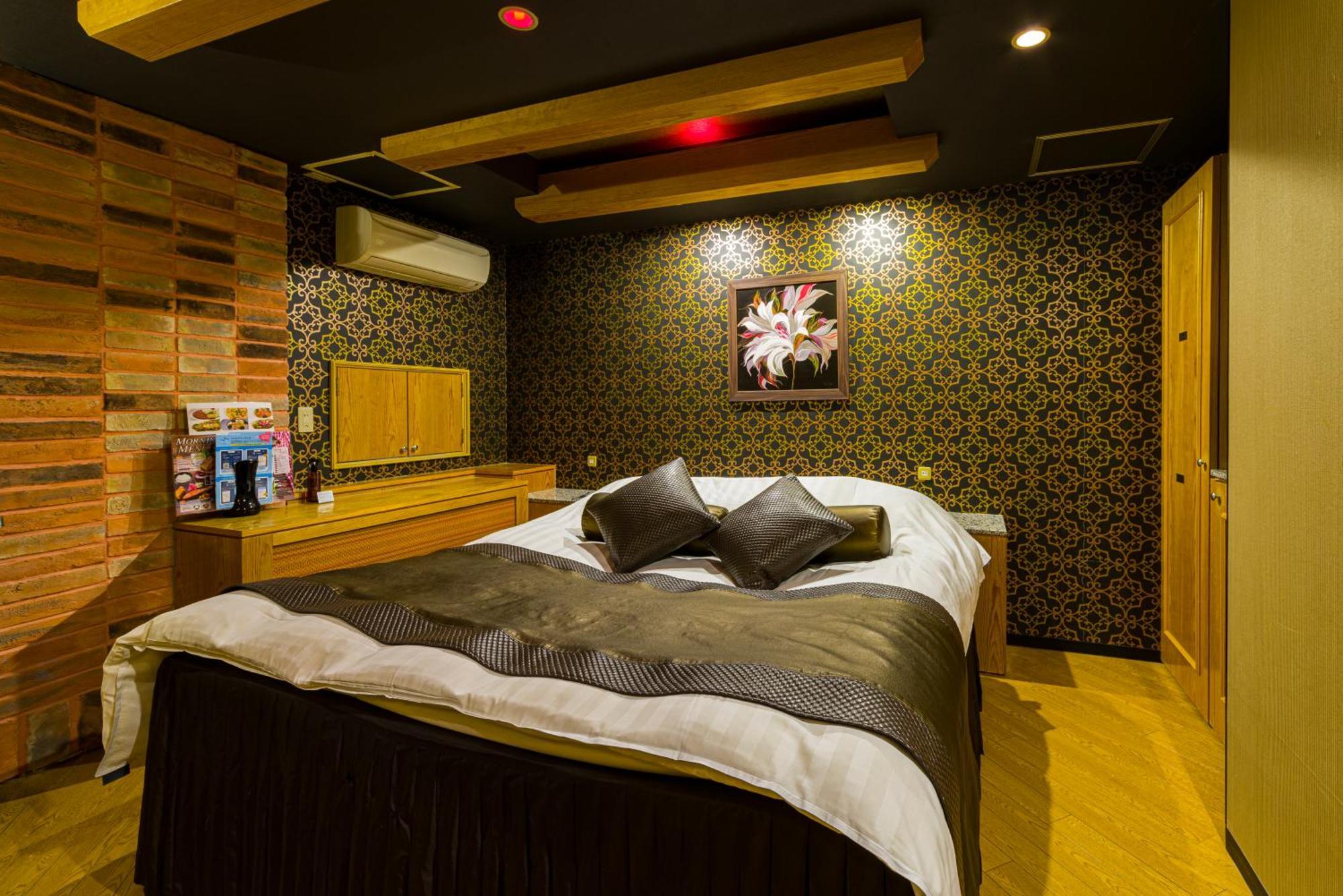 Hotel Love Ikutama -Adult Only Osaka Exterior photo