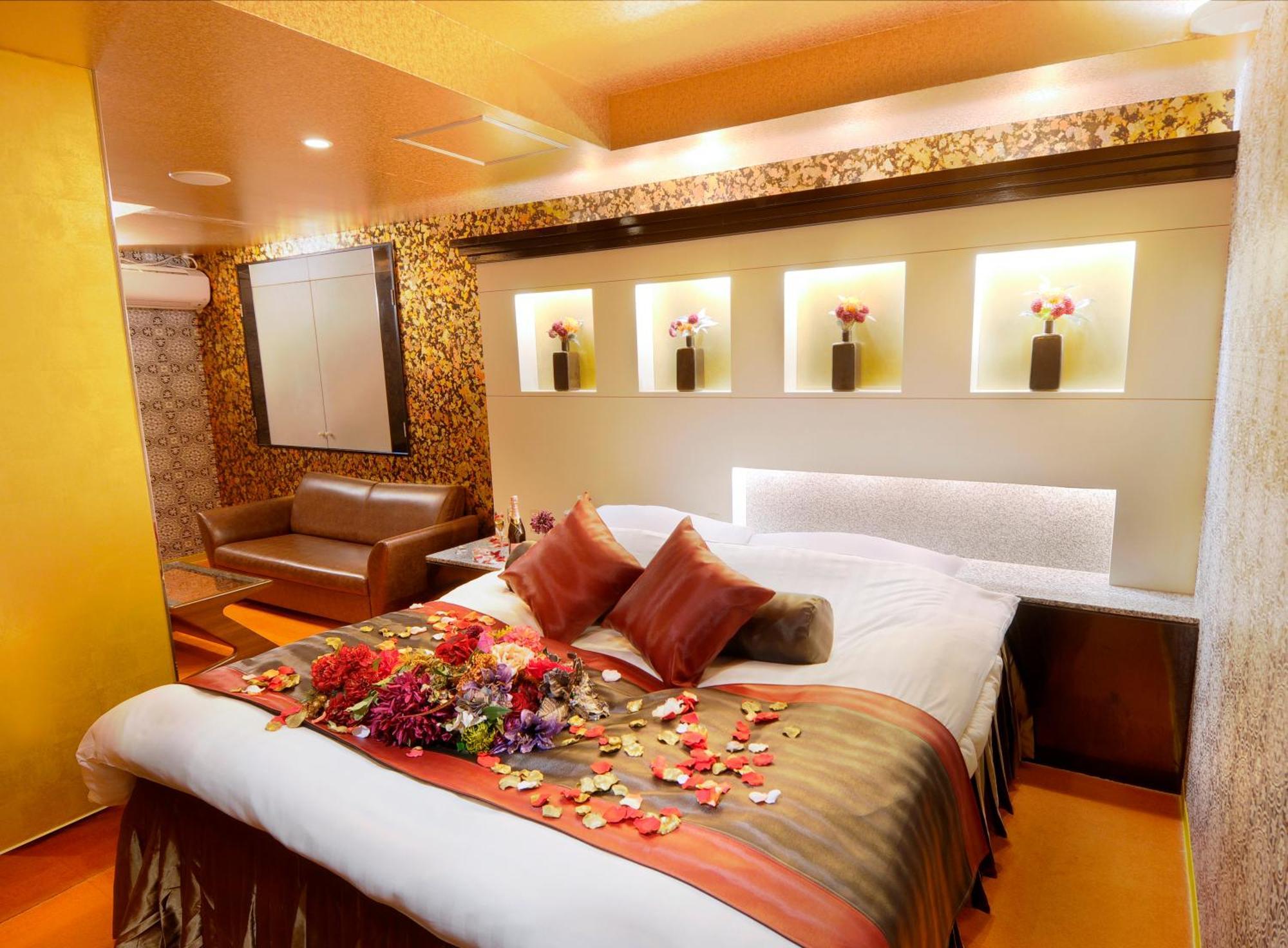 Hotel Love Ikutama -Adult Only Osaka Exterior photo