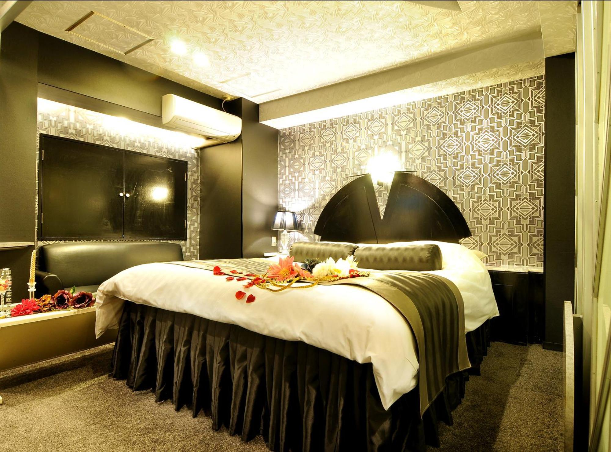 Hotel Love Ikutama -Adult Only Osaka Exterior photo