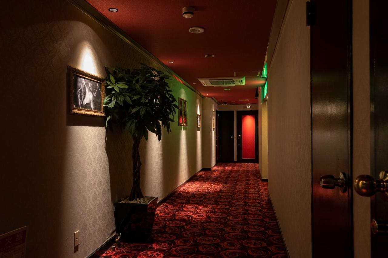 Hotel Love Ikutama -Adult Only Osaka Exterior photo