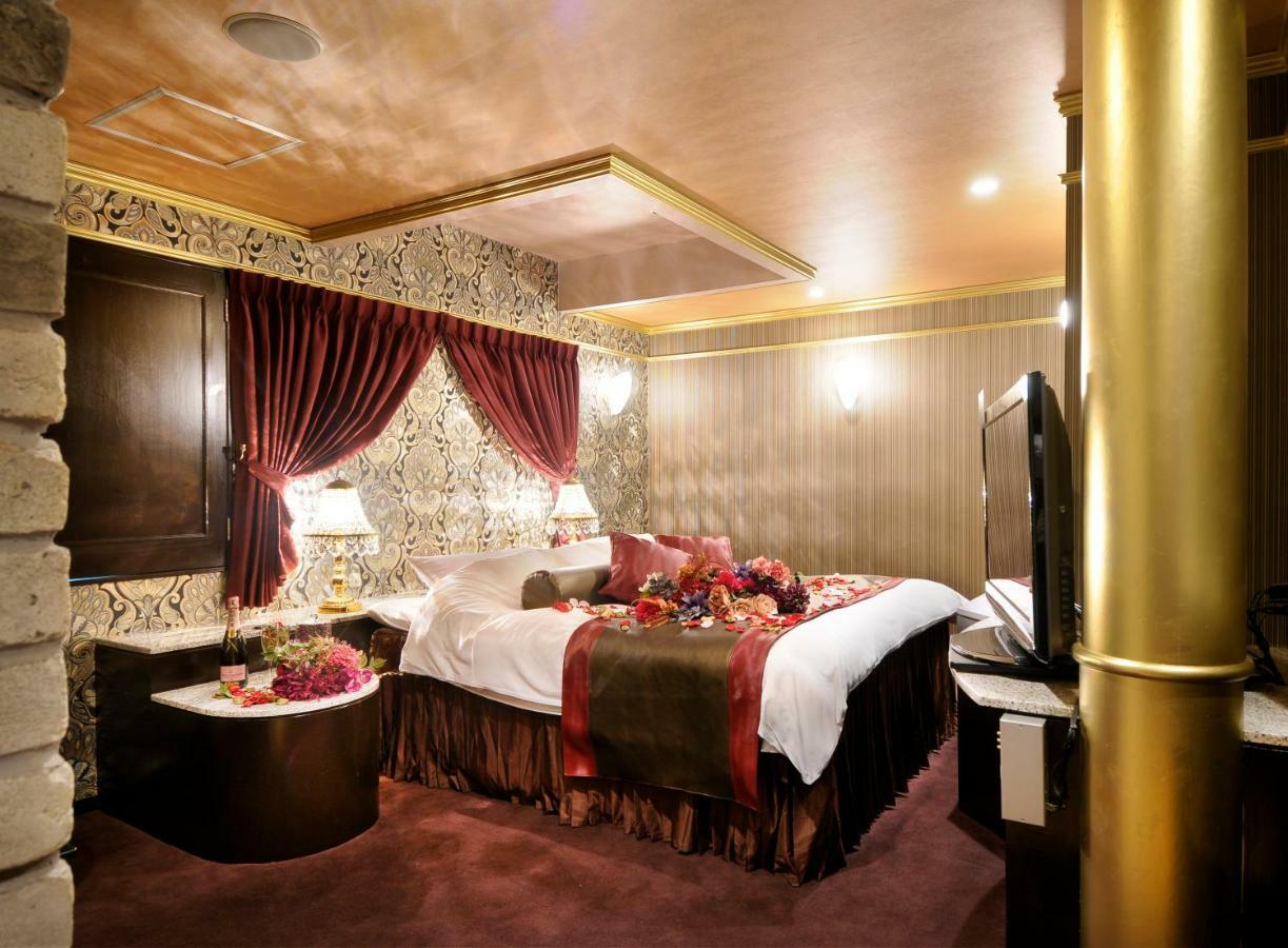 Hotel Love Ikutama -Adult Only Osaka Exterior photo