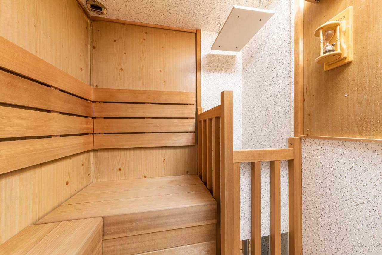 Hotel Love Ikutama -Adult Only Osaka Exterior photo